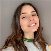 Insegnante di italiano, per stranieri e non, materie umanistiche e inglese